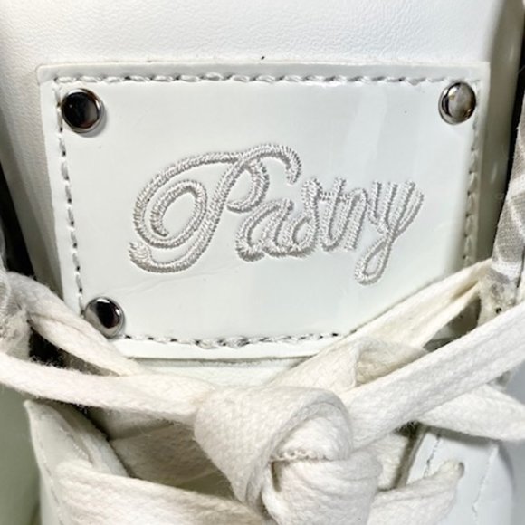 PASTRY POP TART GRID DANCE SNEAKER US SZ 6 - Picture 4 of 8